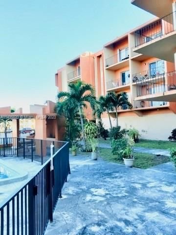 Real estate property located at 6780 2nd Ct #407, Miami-Dade County, Hialeah, FL