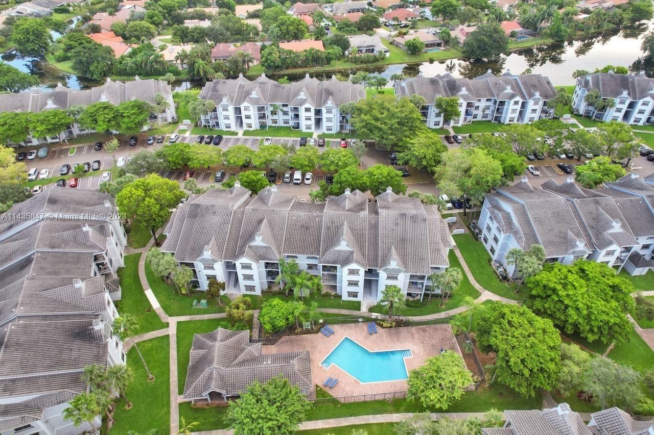 Real estate property located at 11241 Atlantic Blvd #302, Broward County, Coral Springs, FL