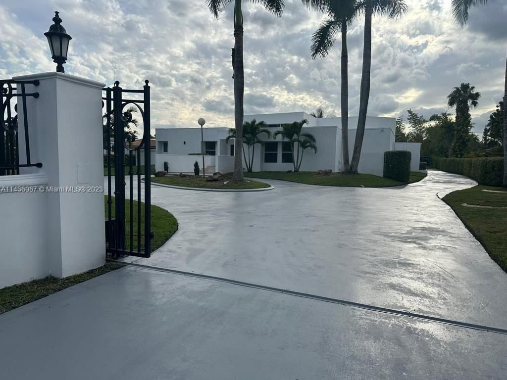 Real estate property located at 290 125th Ave, Miami-Dade County, Miami, FL