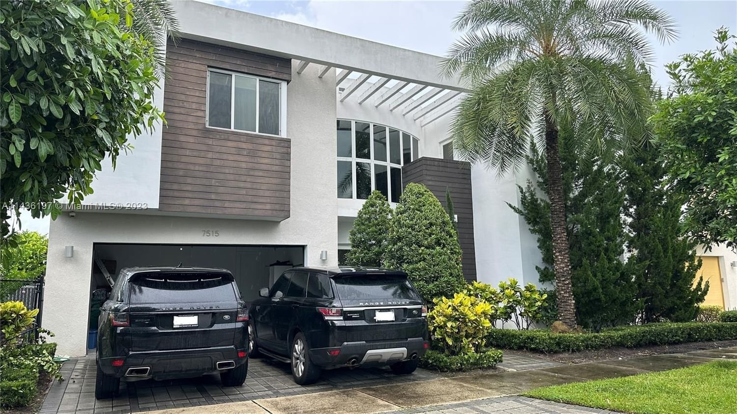 Real estate property located at 7515 99th Ave, Miami-Dade County, Doral, FL