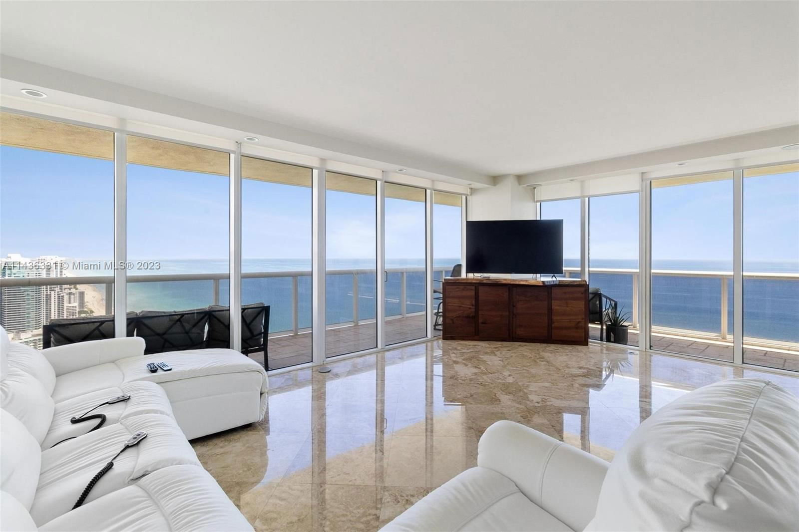 Real estate property located at 1830 Ocean Dr #4701, Broward County, BEACH CLUB TWO, Hallandale Beach, FL