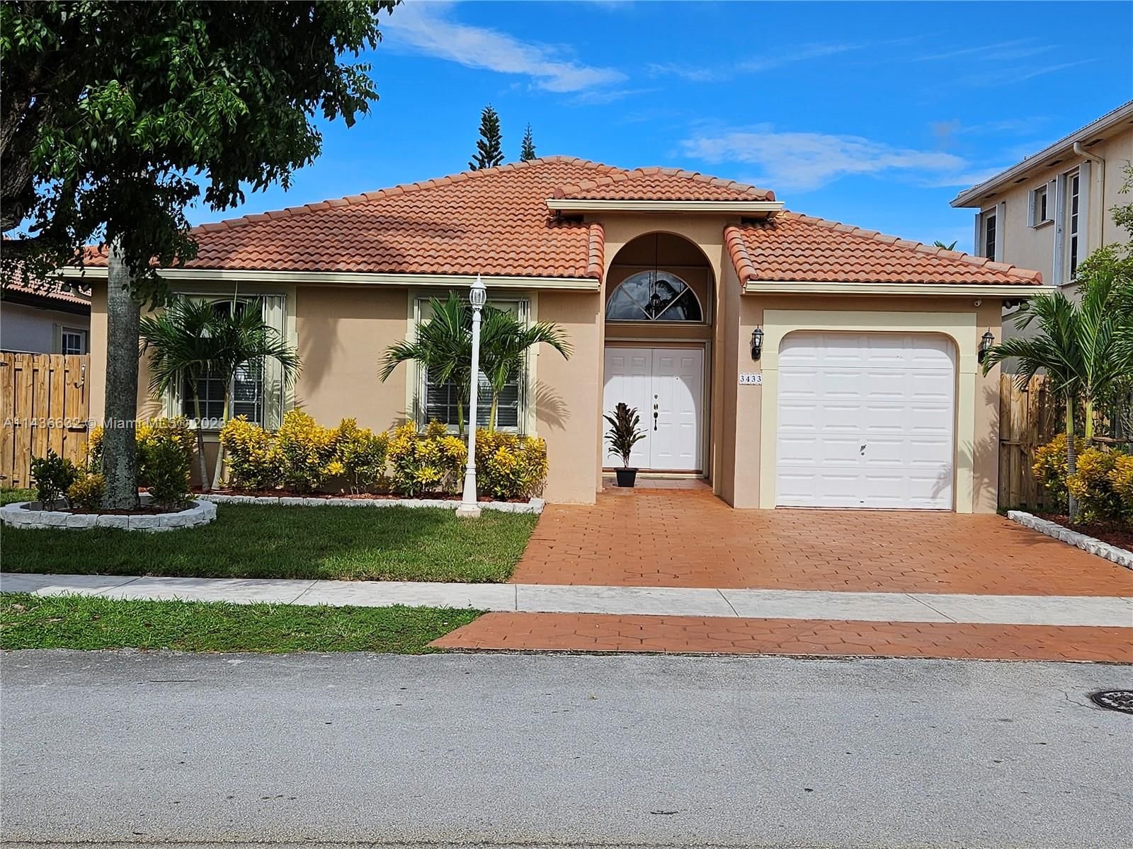 Real estate property located at 3433 152nd Pl, Miami-Dade County, BISMARK HOMES AT VENEZIA, Miami, FL