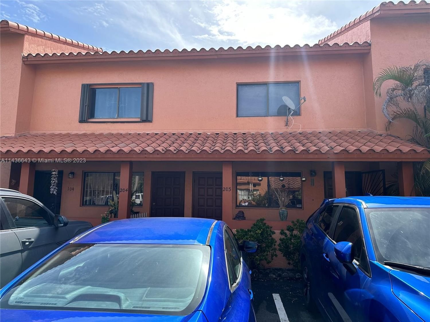 Real estate property located at 6375 27th Way #203, Miami-Dade County, Hialeah, FL