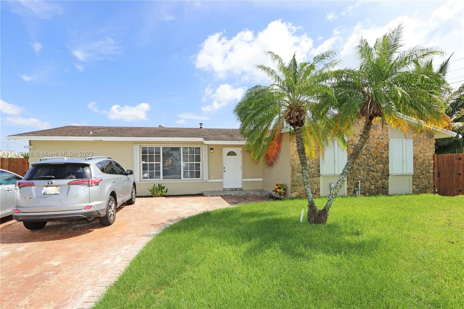 Real estate property located at 13611 73rd St, Miami-Dade County, Miami, FL
