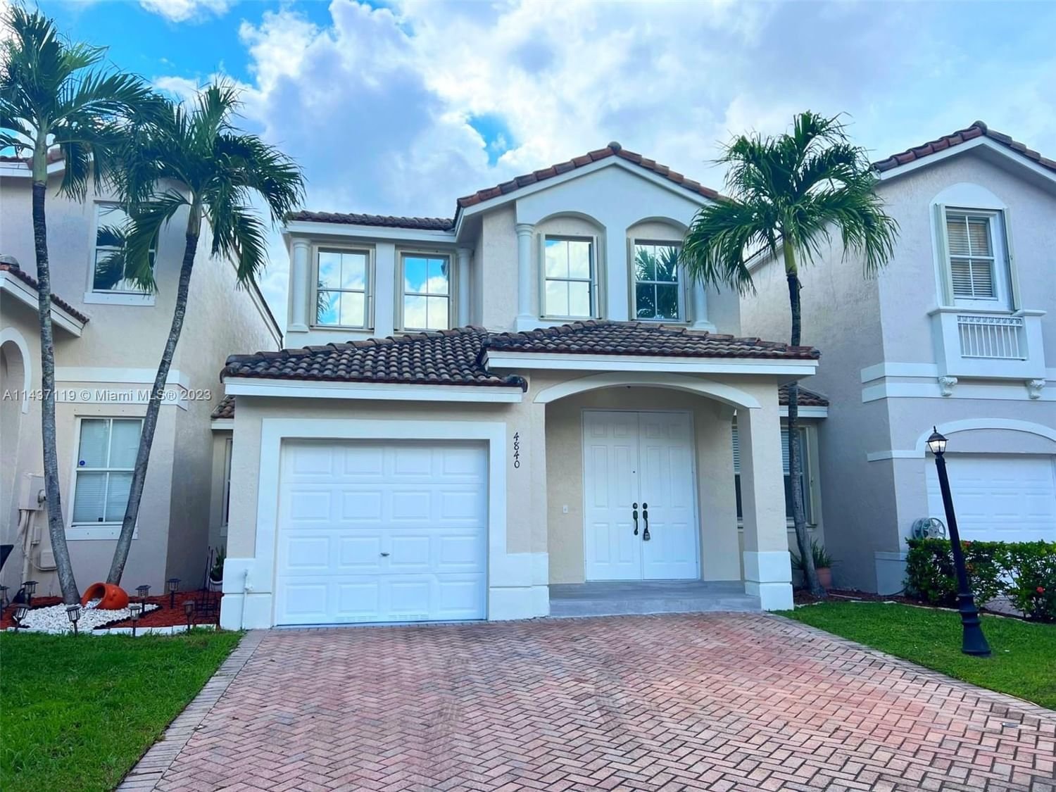 Real estate property located at 4840 108th Pl, Miami-Dade County, SAVANNAH AT DORAL, Doral, FL