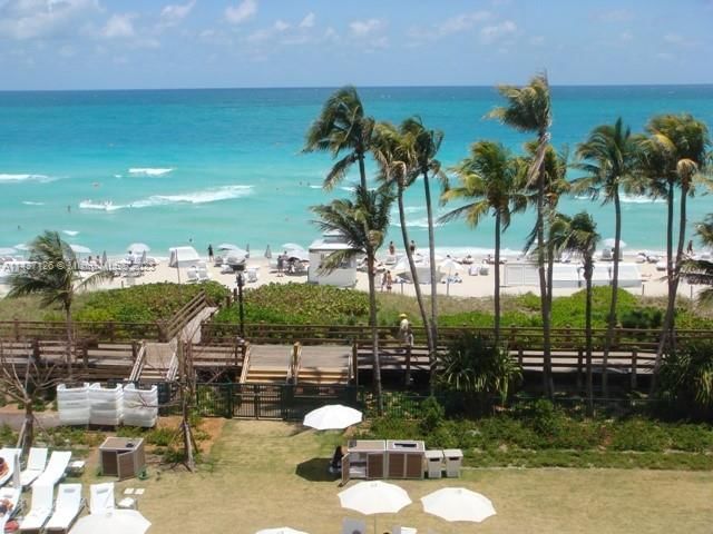 Real estate property located at 4391 Collins Ave #313, Miami-Dade County, FONTAINEBLEAU III OCEAN C, Miami Beach, FL