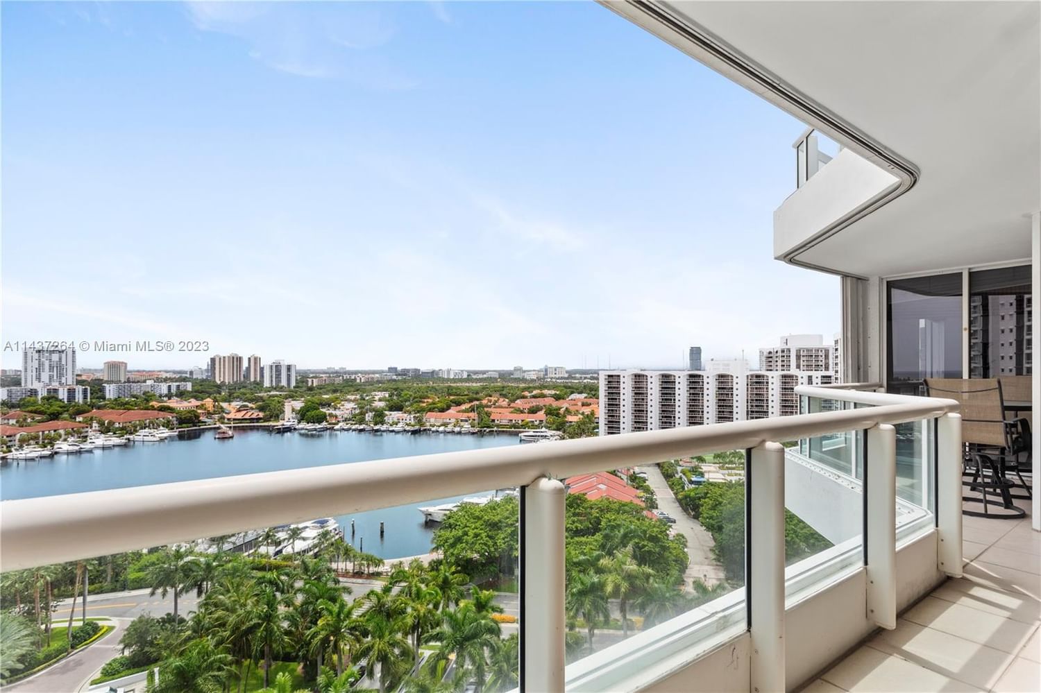 Real estate property located at 21205 Yacht Club Dr #1703, Miami-Dade County, Aventura, FL