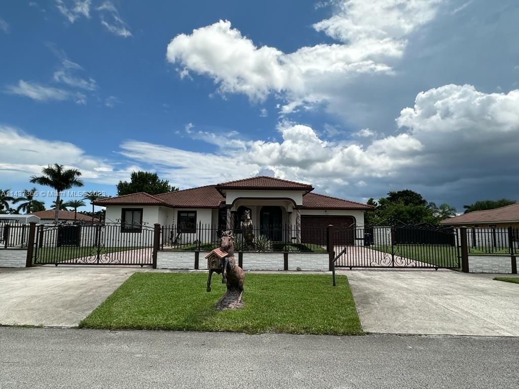 Real estate property located at 13430 192nd St, Miami-Dade County, Miami, FL