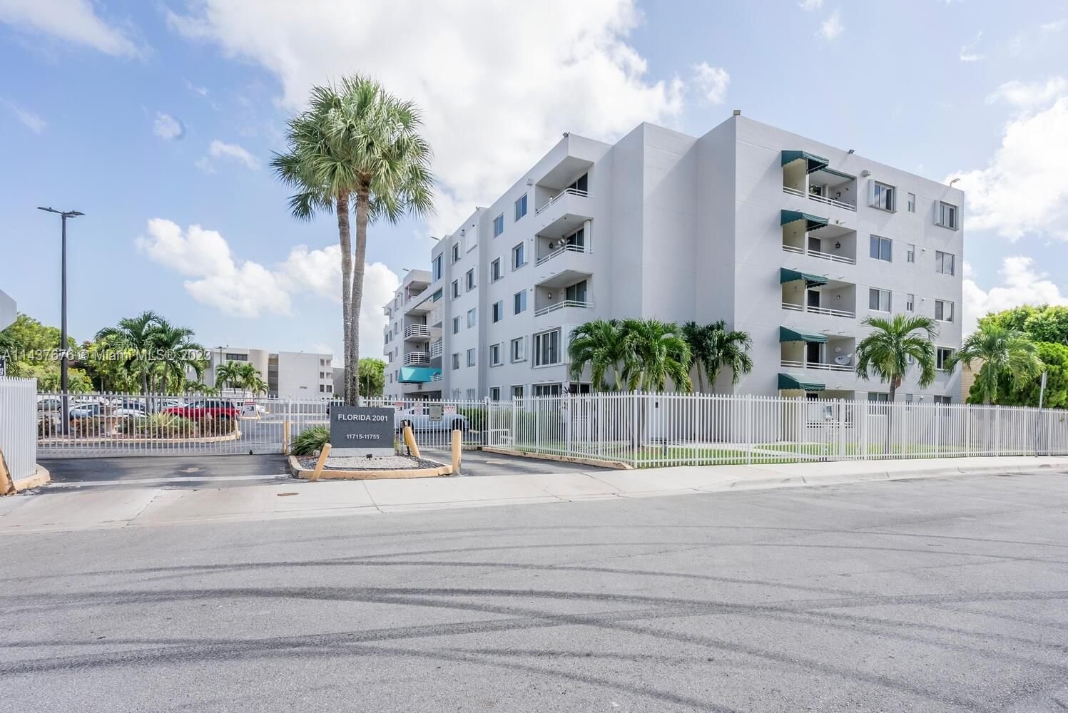 Real estate property located at 11715 18th St #403, Miami-Dade County, FLORIDA 2001 CONDO, Miami, FL
