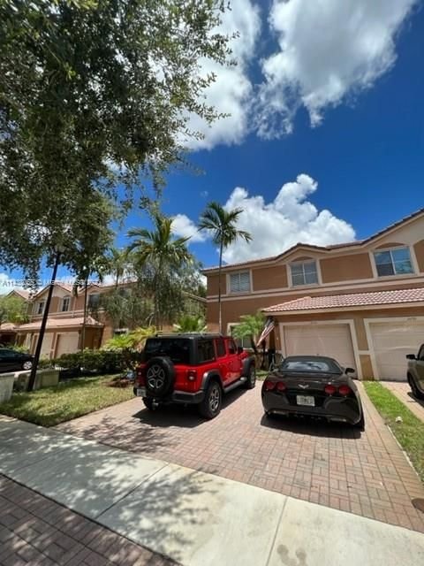 Real estate property located at 2440 98th Lane #2440, Broward County, Sunrise, FL