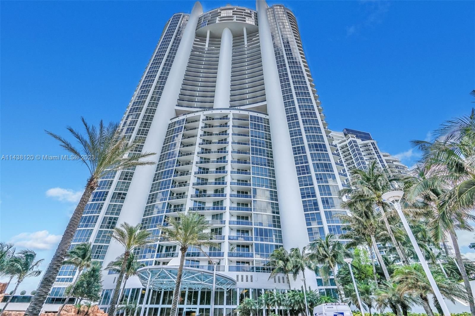 Real estate property located at 18101 Collins Ave #804, Miami-Dade County, TRUMP PALACE CONDO, Sunny Isles Beach, FL