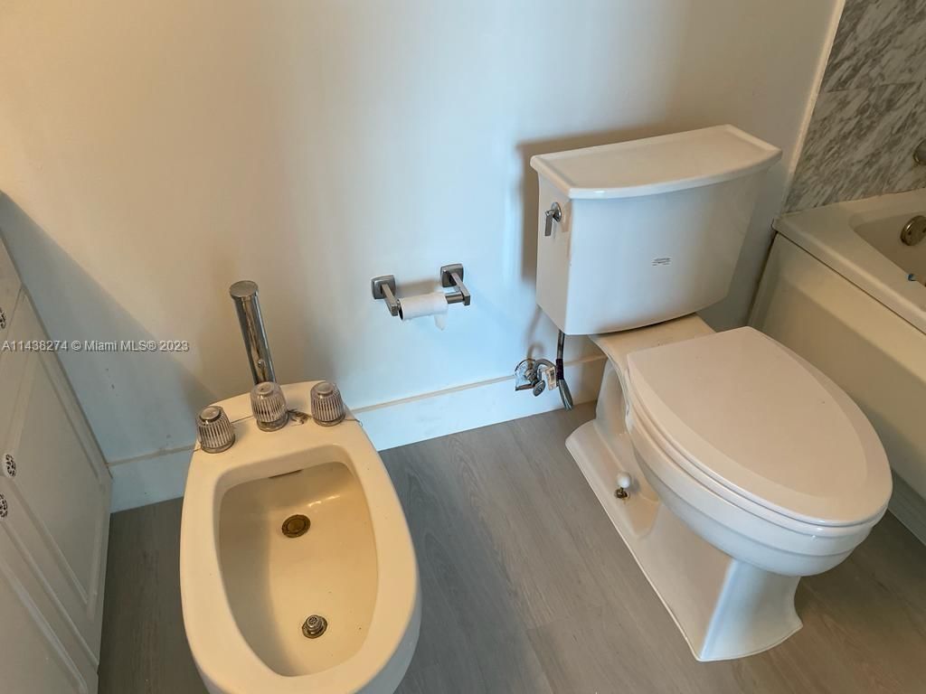 Real estate property located at 5900 Collins Ave #1506, Miami-Dade County, Miami Beach, FL