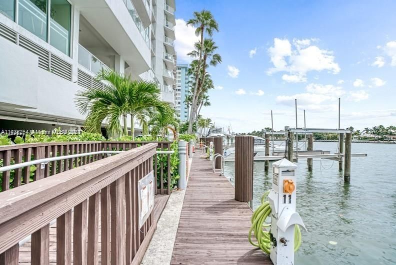 Real estate property located at 5900 Collins Ave #1506, Miami-Dade County, Miami Beach, FL