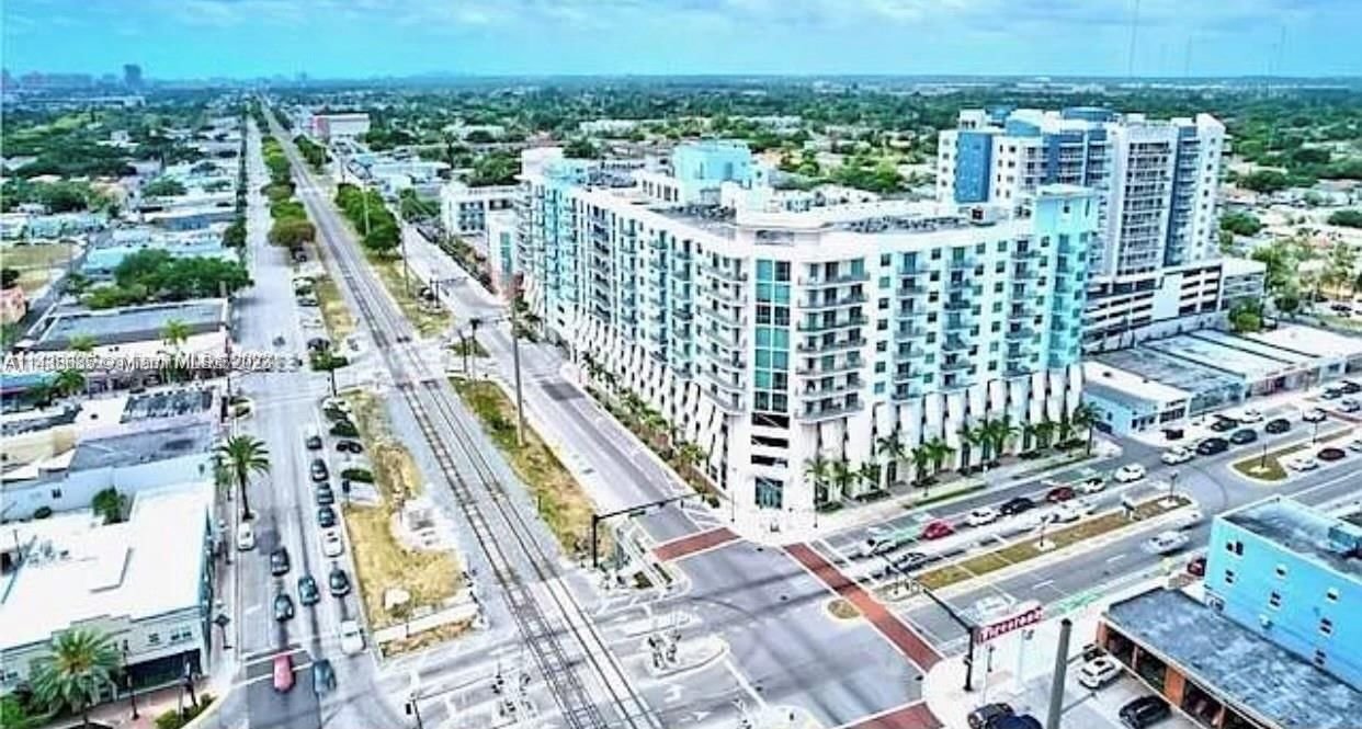 Real estate property located at 140 Dixie Hwy #503, Broward County, Hollywood, FL