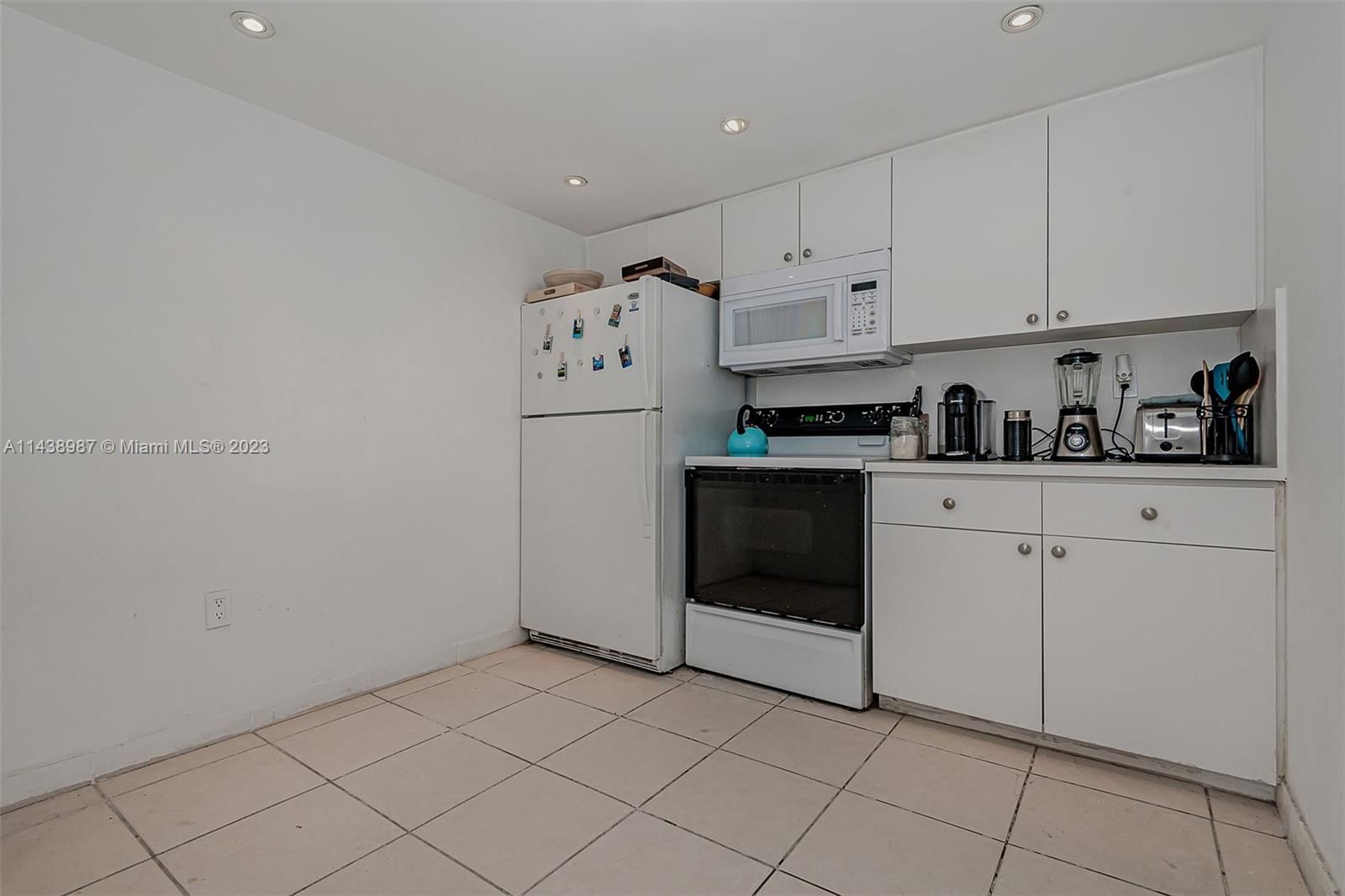 Real estate property located at 555 15th St #32E, Miami-dade, Venetia Condo, Miami, FL