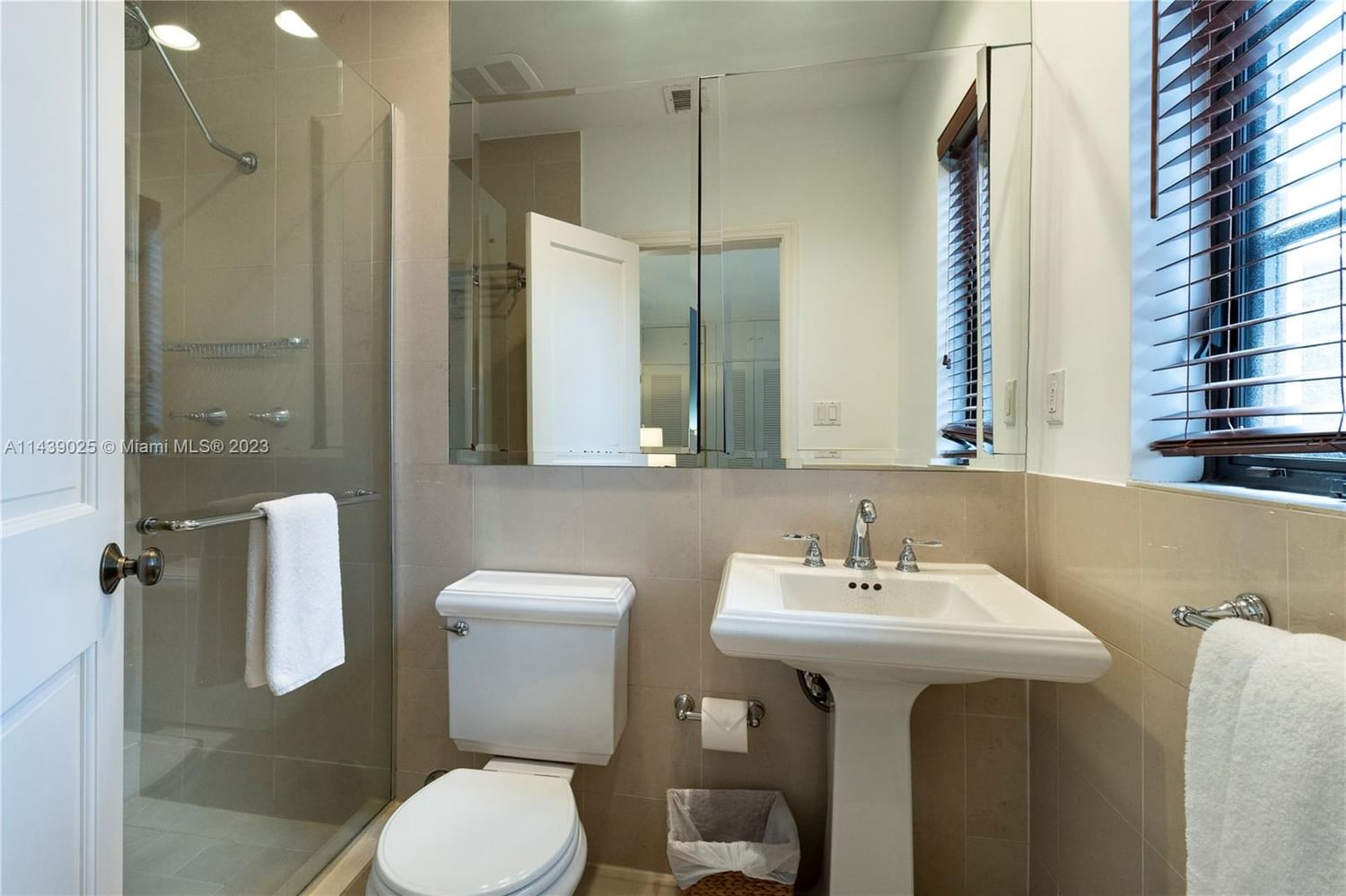 Real estate property located at 5201 La Gorce Dr, Miami-Dade County, Miami Beach, FL