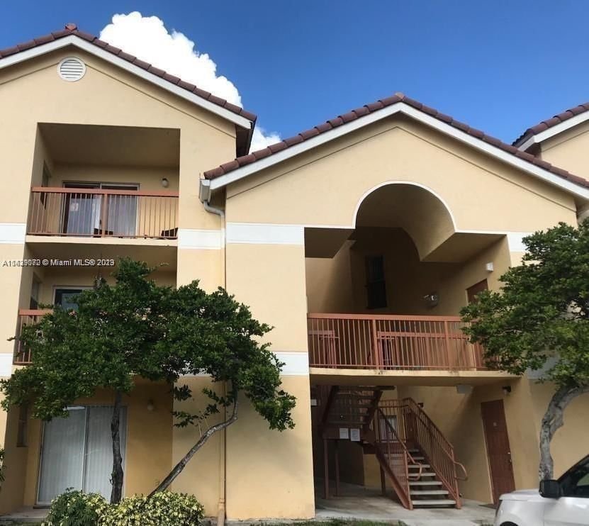 Real estate property located at 7640 Westwood Dr #414, Broward County, SOUTH PALM PLACE CONDO, Tamarac, FL