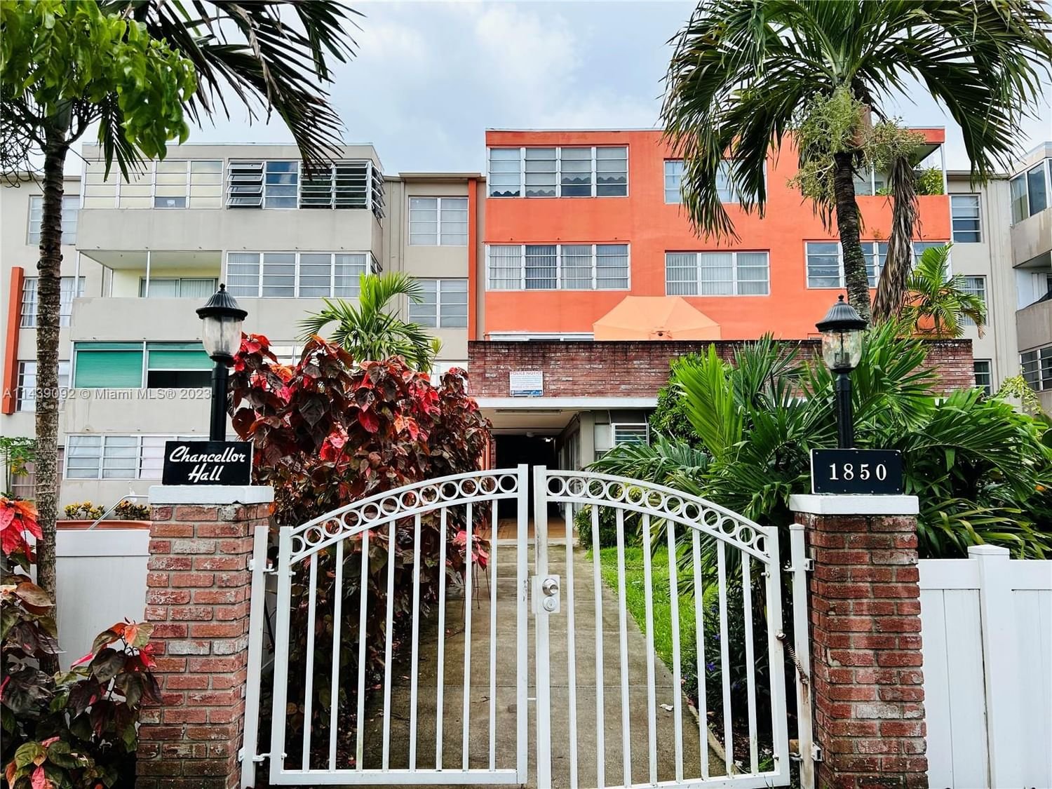 Real estate property located at 1850 169th St #303, Miami-Dade County, North Miami Beach, FL