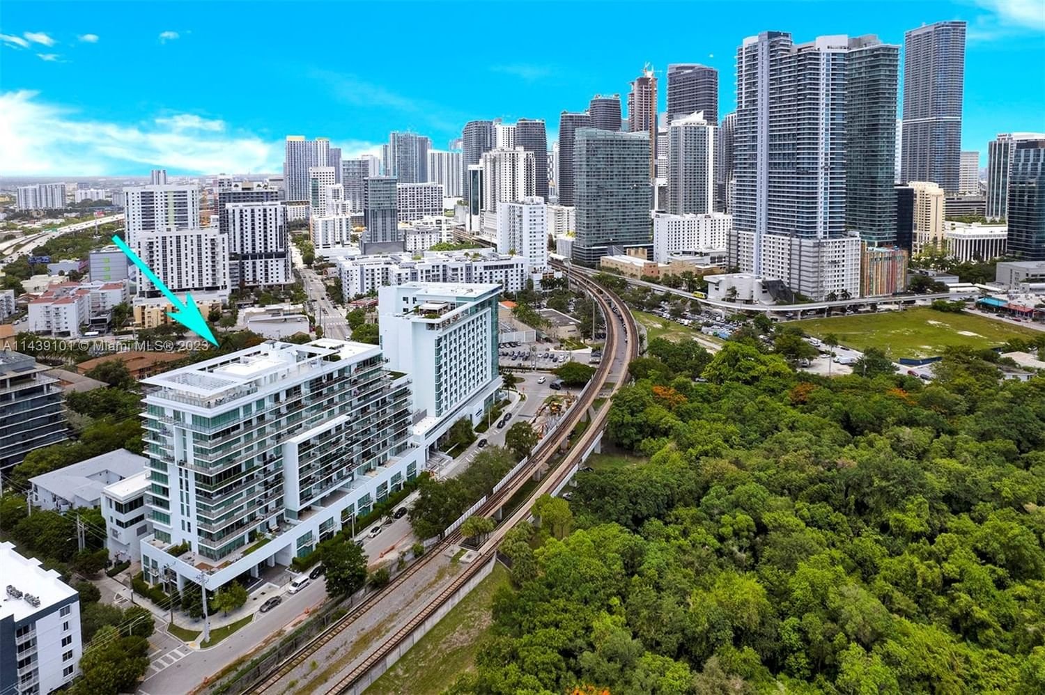 Real estate property located at 1600 1st Ave #309, Miami-Dade County, LE PARC AT BRICKELL CONDO, Miami, FL