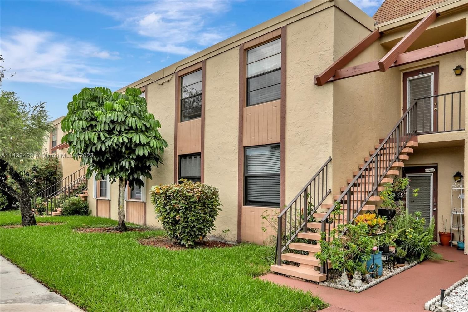 Real estate property located at 7450 18th St #207, Broward County, Margate, FL
