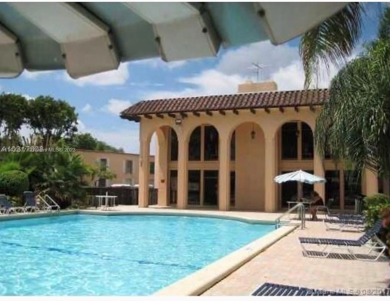 Real estate property located at 10838 Kendall Dr W8, Miami-Dade County, SPANISH TRACE CONDO PH 2, Miami, FL