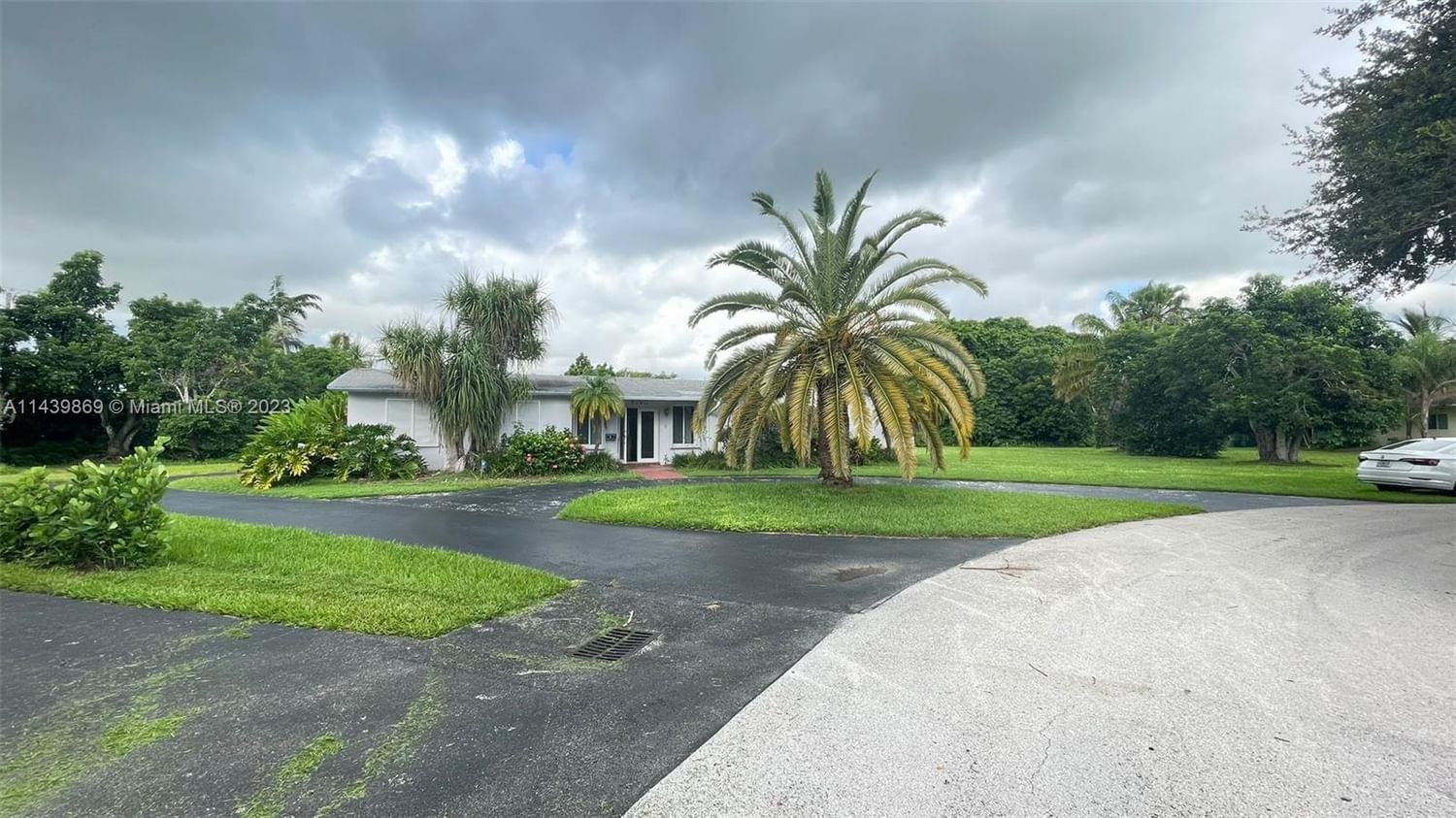 Real estate property located at 8760 155th St, Miami-Dade County, CORAL REEF GDNS 1ST ADDN, Palmetto Bay, FL