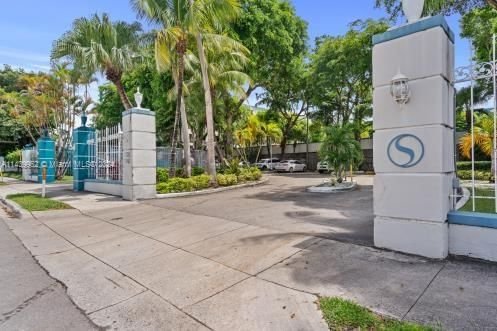 Real estate property located at 1740 N River Dr #425, Miami-Dade County, SERENITY ON THE RIVER CON, Miami, FL