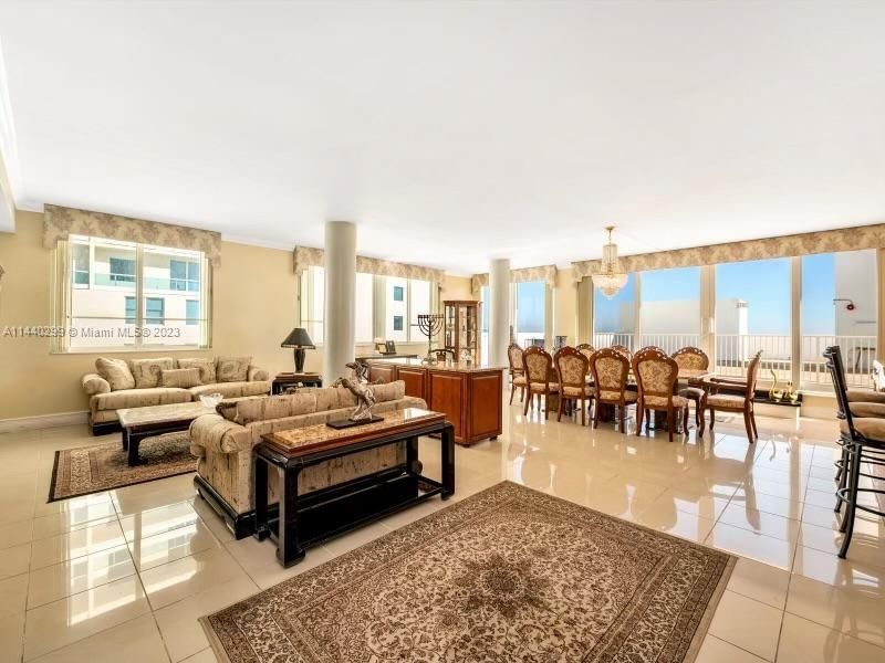 Real estate property located at 5005 Collins Ave PH05, Miami-Dade County, Miami Beach, FL