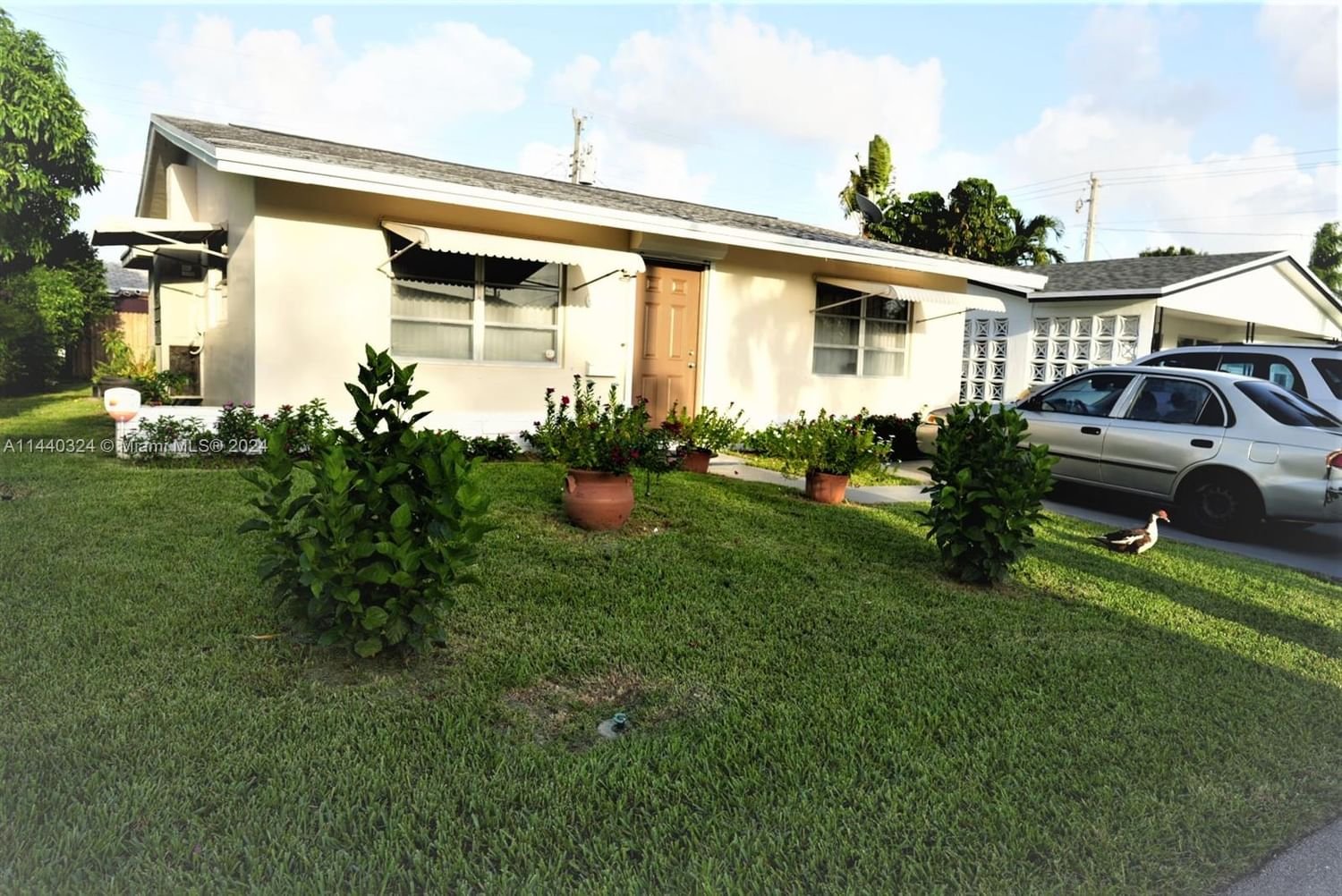 Real estate property located at 4902 26th Way, Broward County, TAMARAC LAKES SOUTH, Tamarac, FL