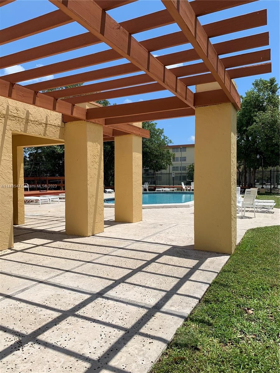 Real estate property located at 8893 Fontainebleau Blvd #204, Miami-Dade County, Miami, FL