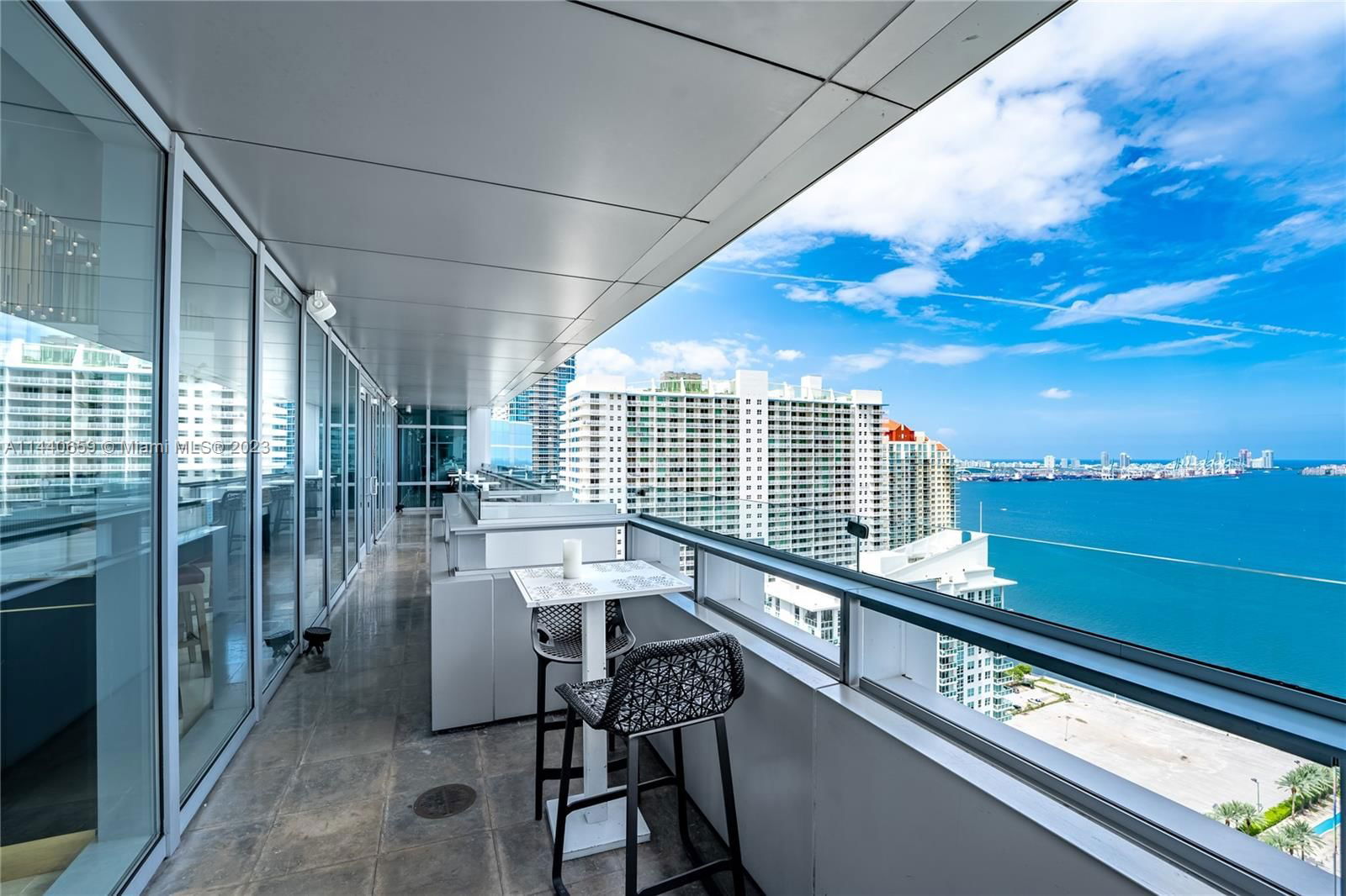 Real estate property located at 1395 Brickell Ave #2802, Miami-Dade, MAYFIELD CONDO, Miami, FL