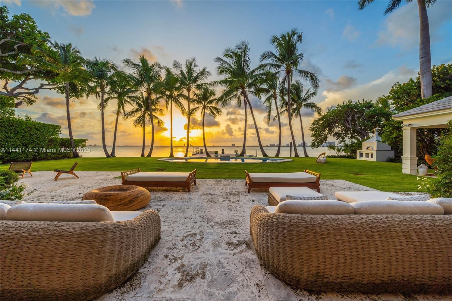 Real estate property located at 5050 Bay Rd, Miami-Dade County, Miami Beach, FL