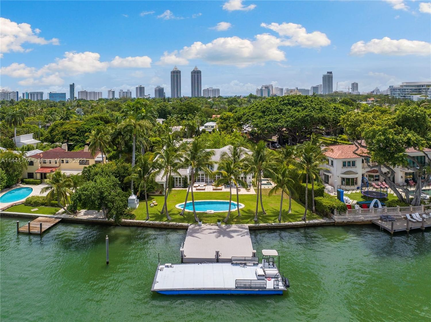 Real estate property located at 5050 Bay Rd, Miami-Dade County, Miami Beach, FL