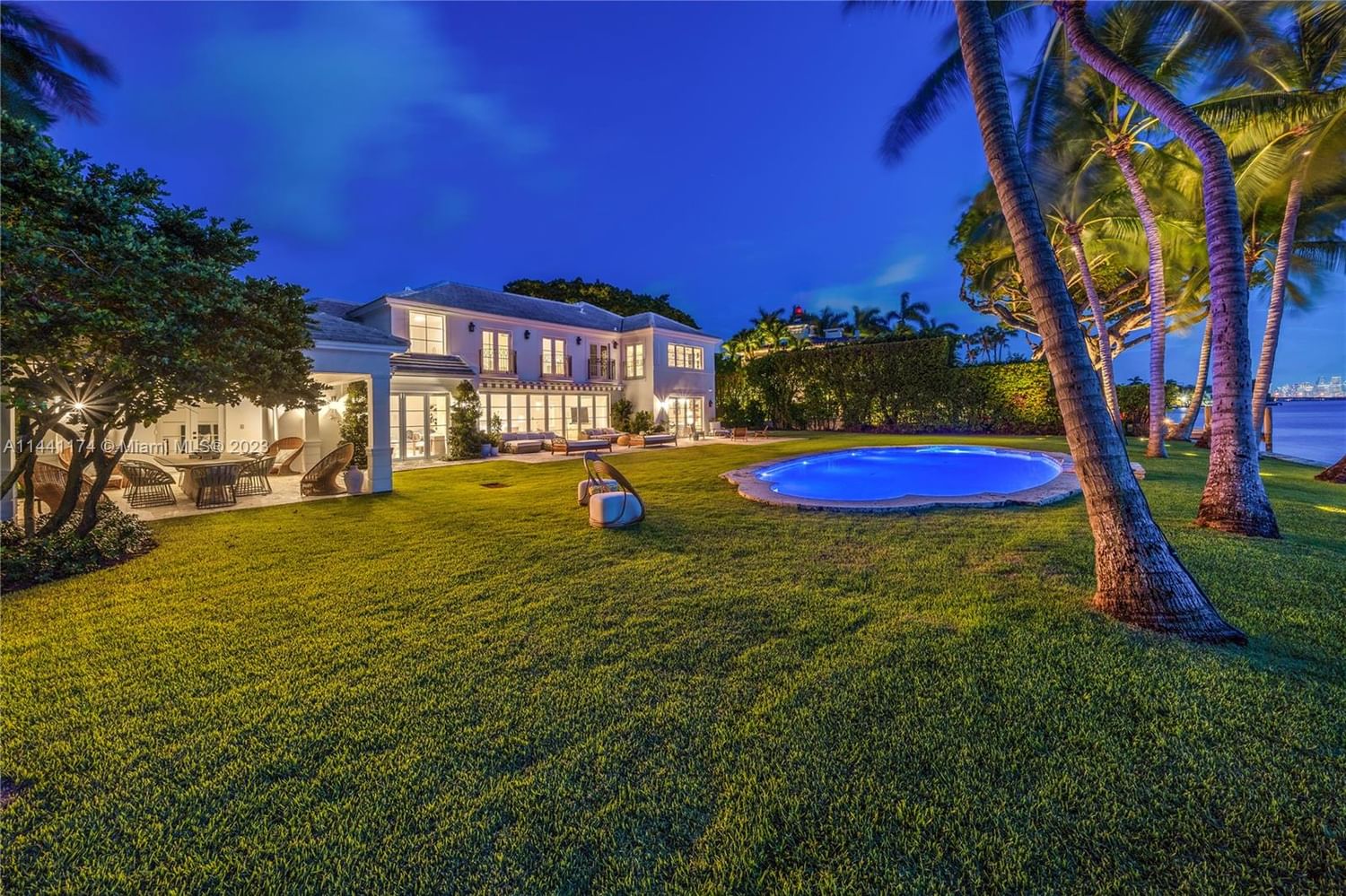 Real estate property located at 5050 Bay Rd, Miami-Dade County, Miami Beach, FL
