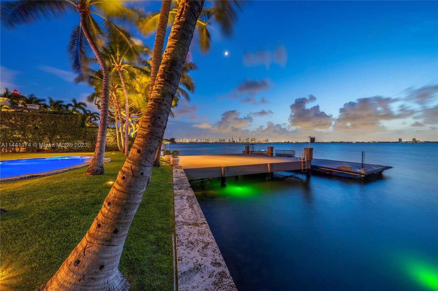 Real estate property located at 5050 Bay Rd, Miami-Dade County, Miami Beach, FL