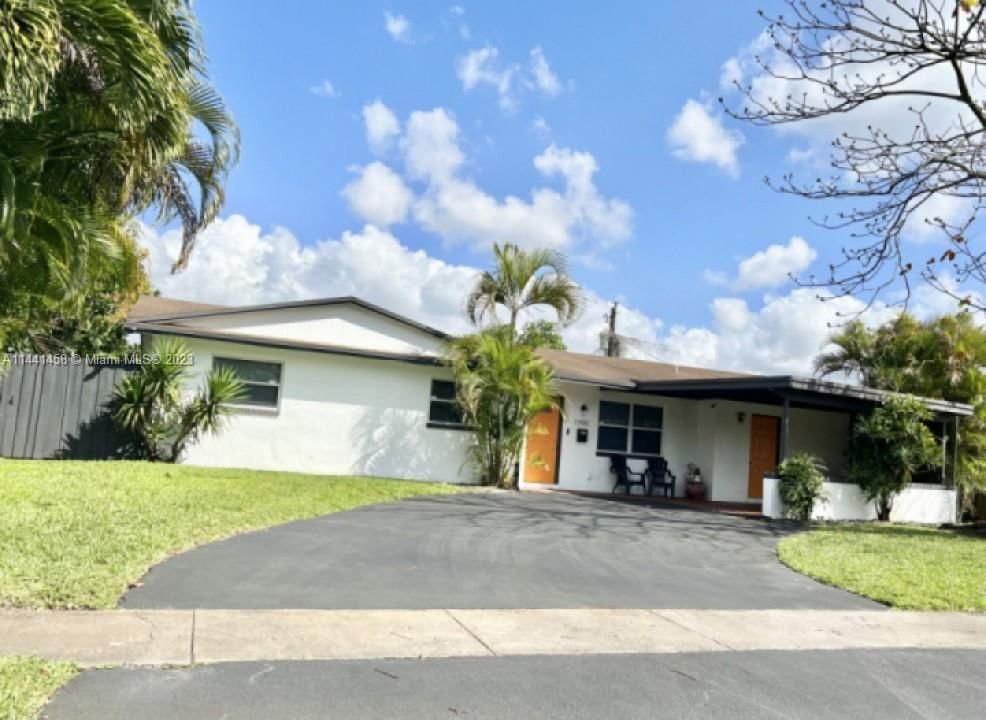 Real estate property located at 1390 55th Ave, Broward County, Lauderhill, FL