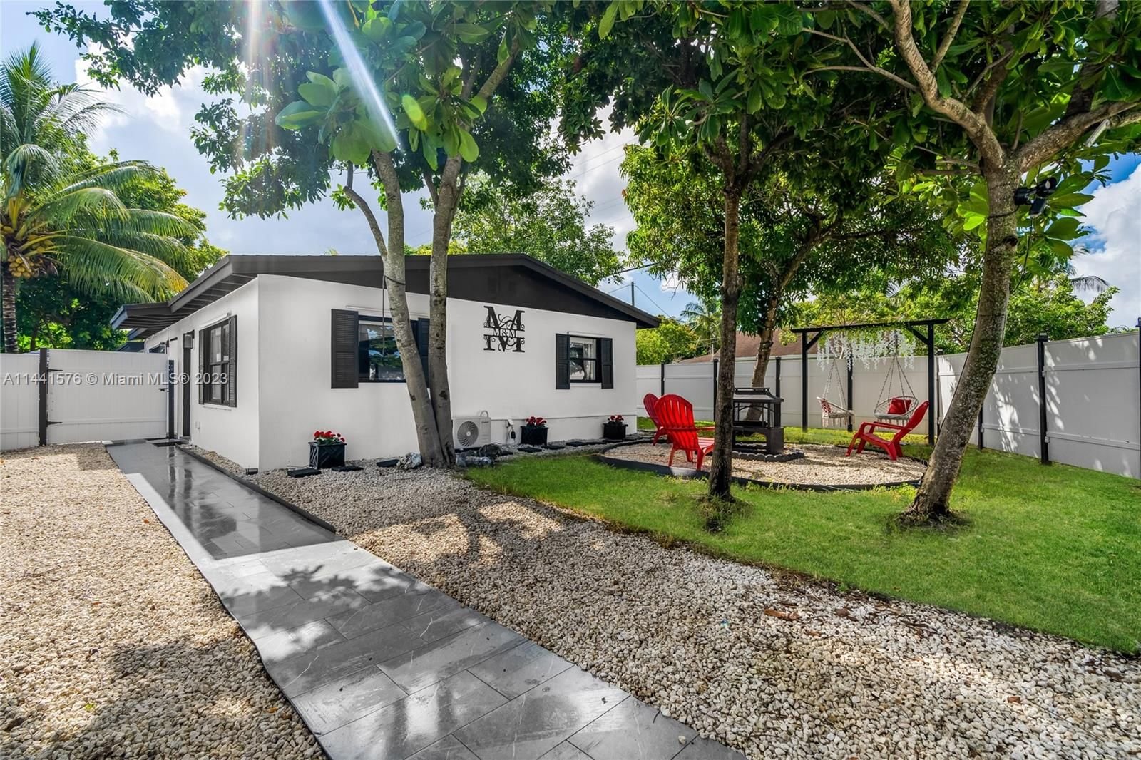 Real estate property located at 1100 3rd Ave, Broward County, PROGRESSO, Fort Lauderdale, FL
