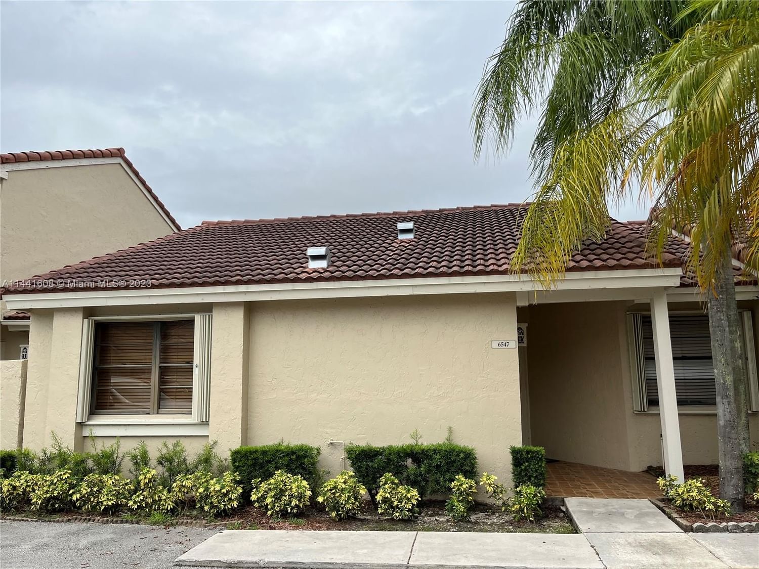 Real estate property located at 6547 170th Ter, Miami-Dade County, Hialeah, FL