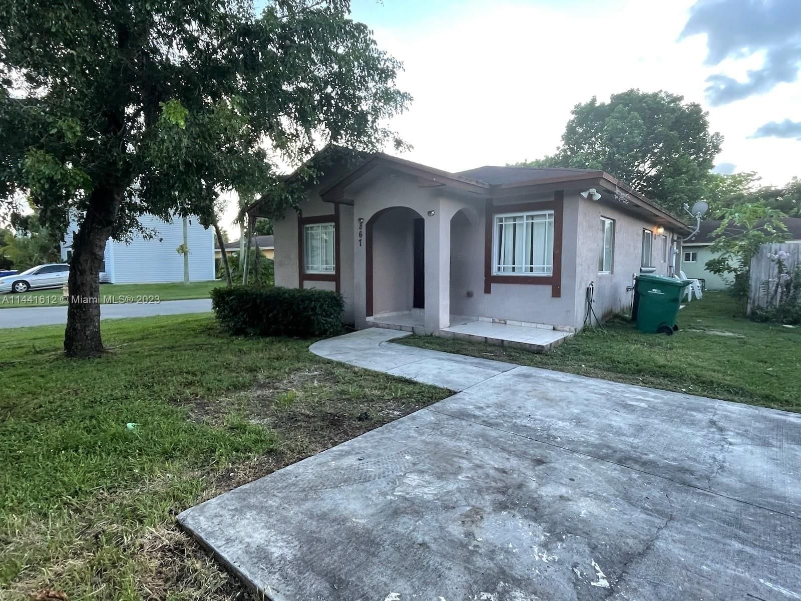 Real estate property located at 867 7th Plz, Miami-Dade County, VILLAS OF PALM BAY, Florida City, FL