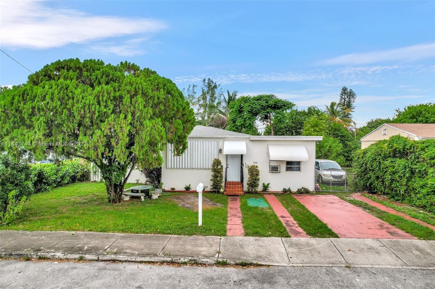 Real estate property located at 1360 52nd St, Miami-Dade County, PALM PARK, Miami, FL