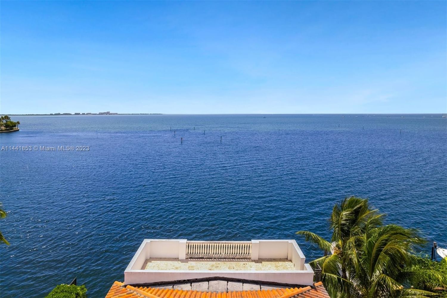 Real estate property located at 3590 Crystal View Ct, Miami-Dade County, Miami, FL