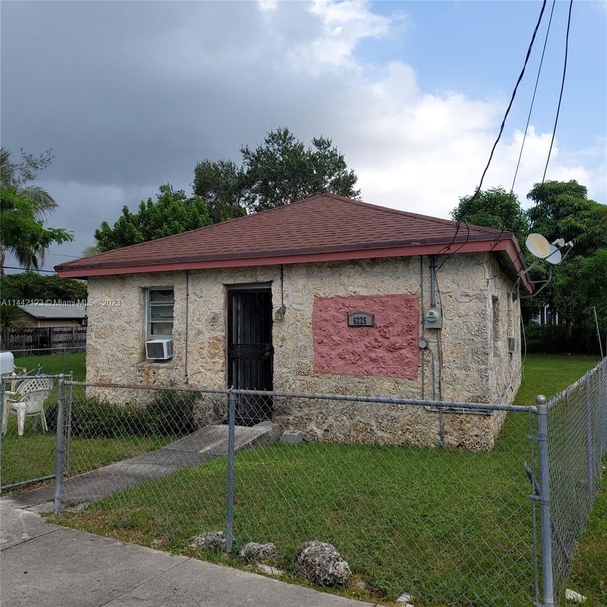 Real estate property located at 6225 59th Pl, Miami-Dade County, South Miami, FL