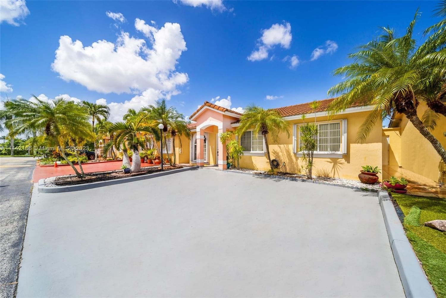 Real estate property located at 8285 186th St #603, Miami-Dade County, SAN MATEO NORTH CONDO, Hialeah, FL