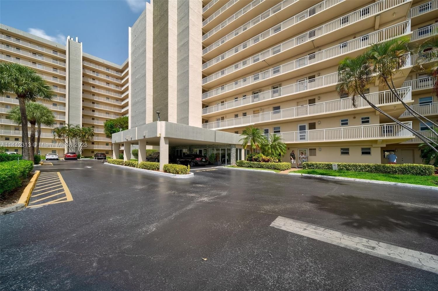 Real estate property located at 801 Federal Hwy #102, Broward County, Pompano Beach, FL