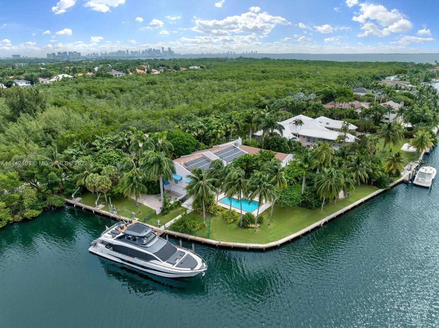 Real estate property located at 200 Casuarina Concourse, Miami-Dade County, GABLES ESTATES NO 2, Coral Gables, FL