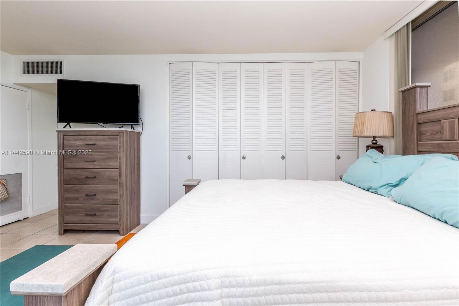 Real estate property located at 5005 Collins Ave #808, Miami-Dade County, Miami Beach, FL