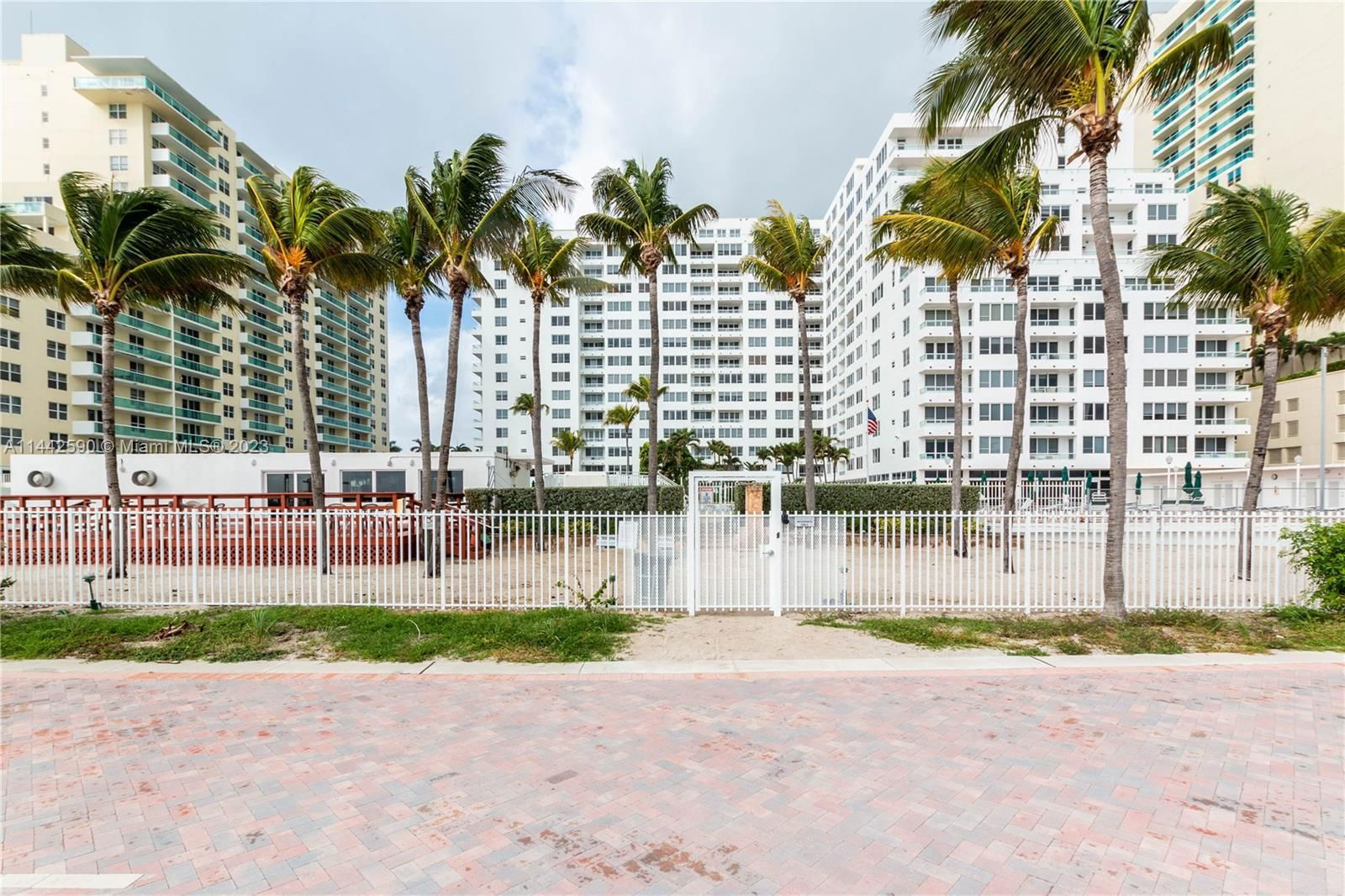 Real estate property located at 5005 Collins Ave #808, Miami-Dade County, Miami Beach, FL