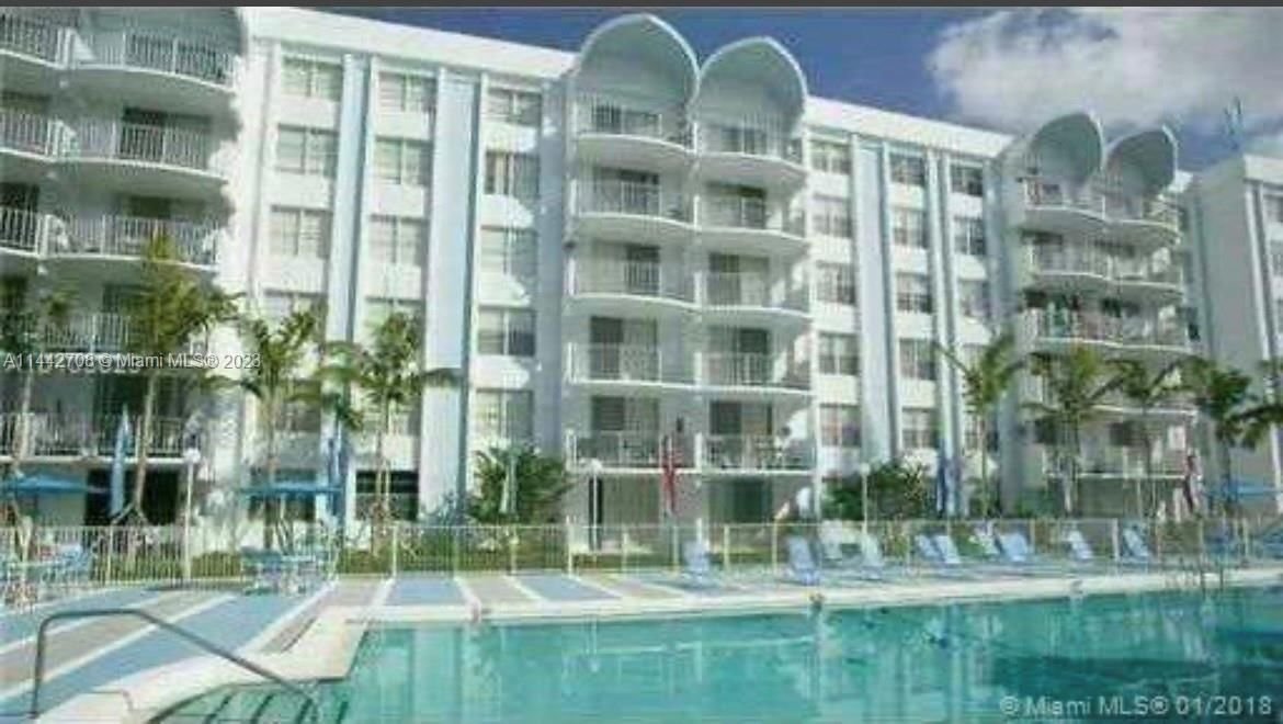 Real estate property located at 484 165th St Rd A211, Miami-Dade County, Miami, FL