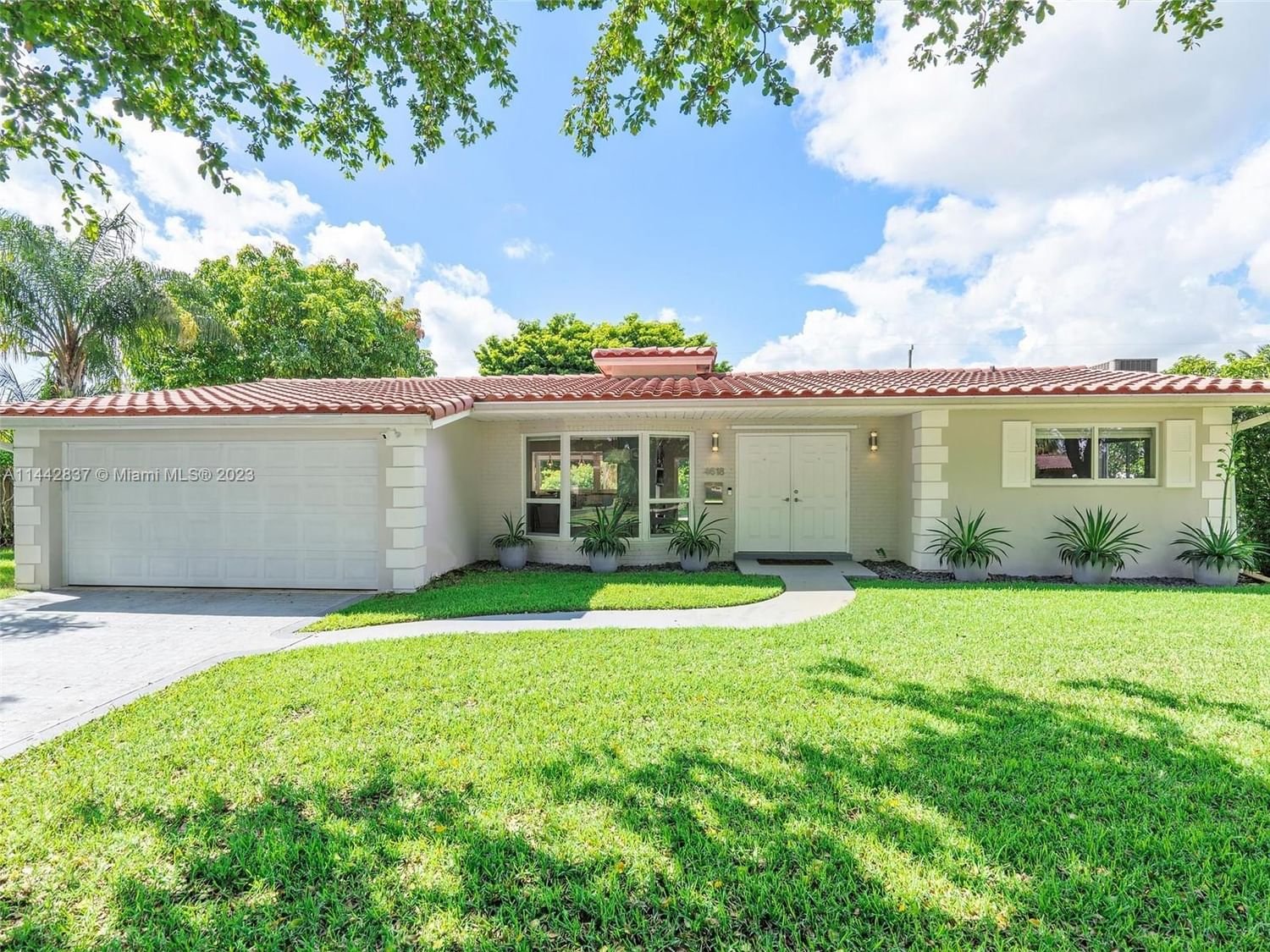 Real estate property located at 4618 Van Buren St, Broward County, Hollywood, FL