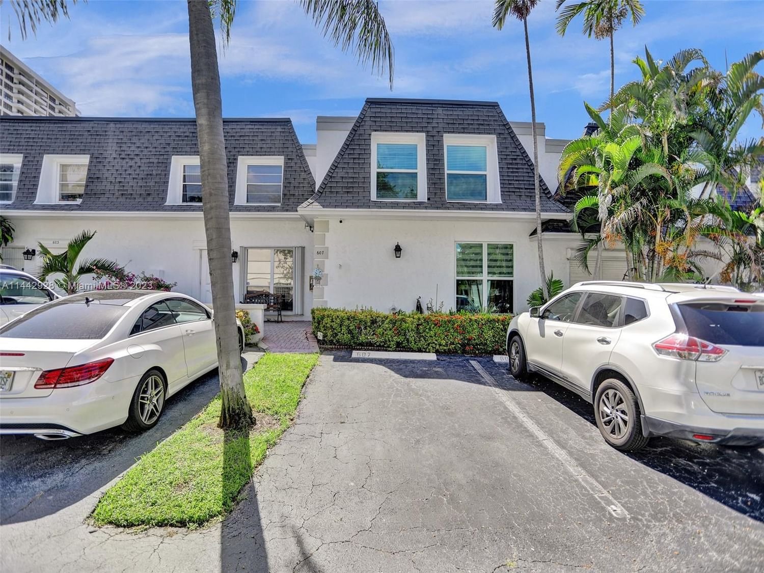 Real estate property located at 607 26th Ave, Broward County, TOWNHOUSES OF VENETIAN PA, Hallandale Beach, FL